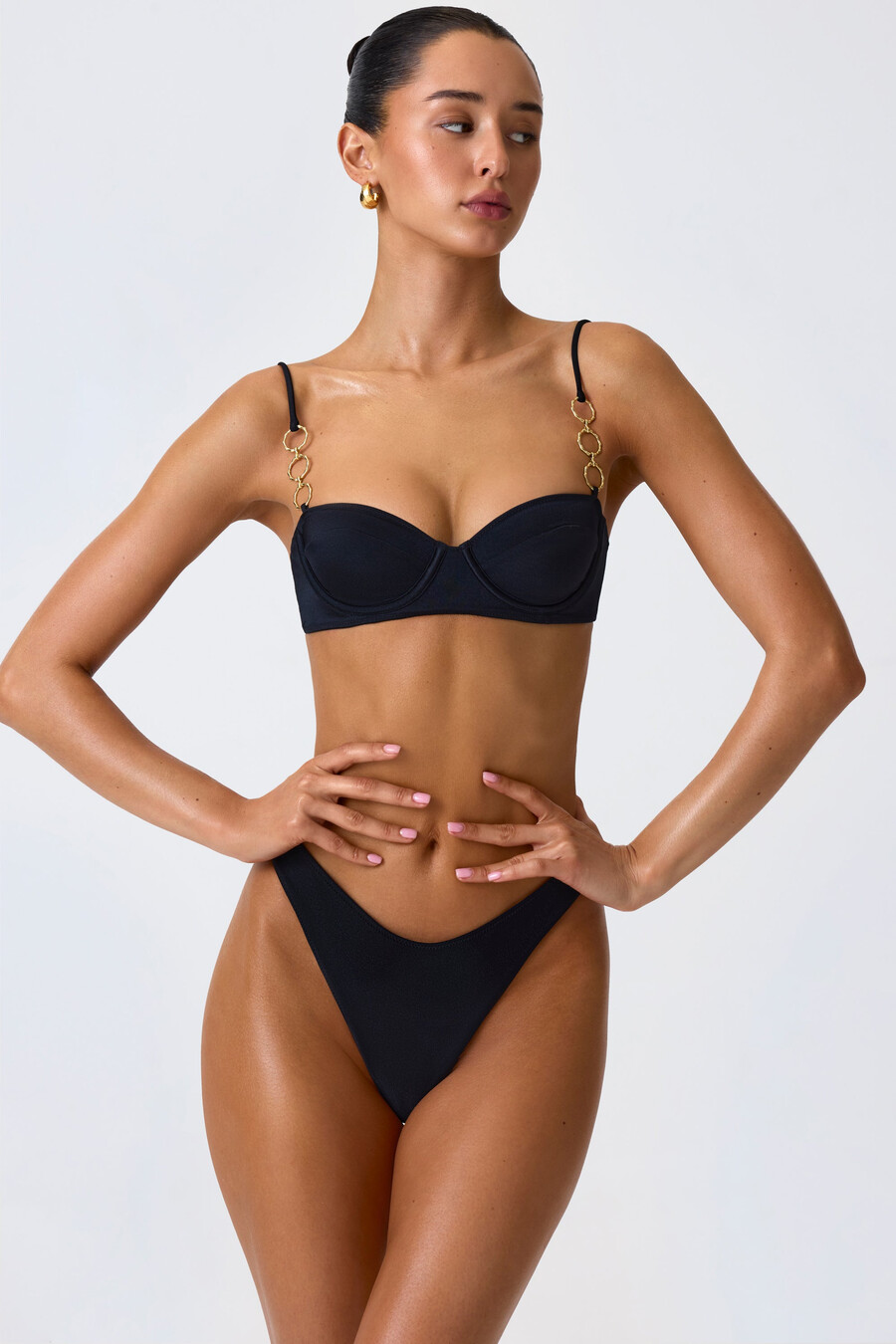versierde balconette bikinitop met beugel in zwart