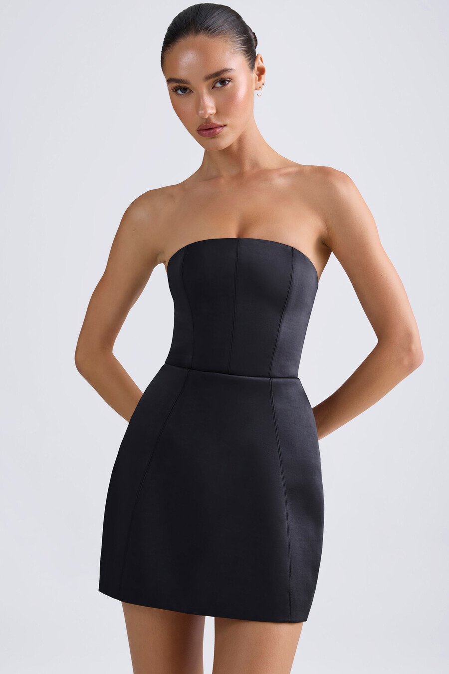 bandeau-minijurk met structuur en tulpvorm in zwart