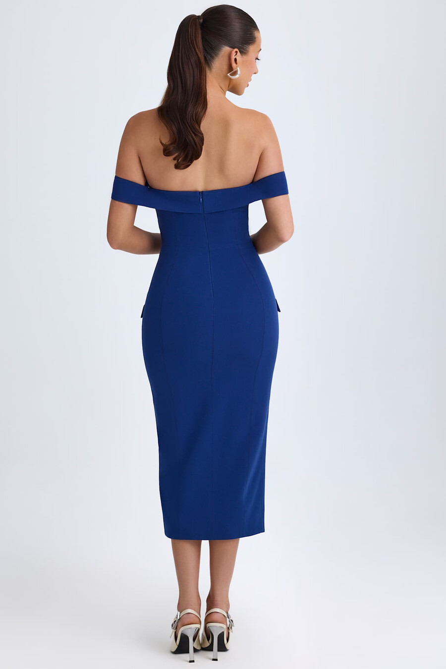 off-shoulder midaxijurk in diep marineblauw