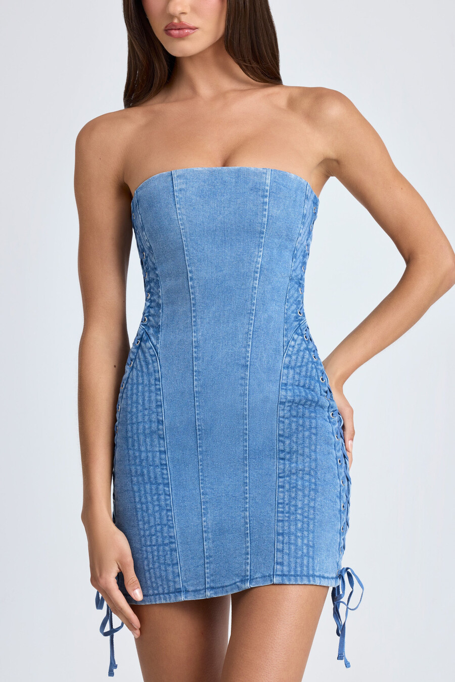 bandeau mini-jurk met vetersluiting in middenblauw stonewash