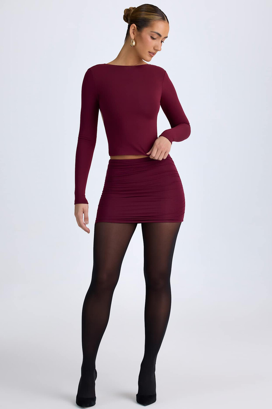 modal minirok met plooien en middelhoge taille in wijnrood
