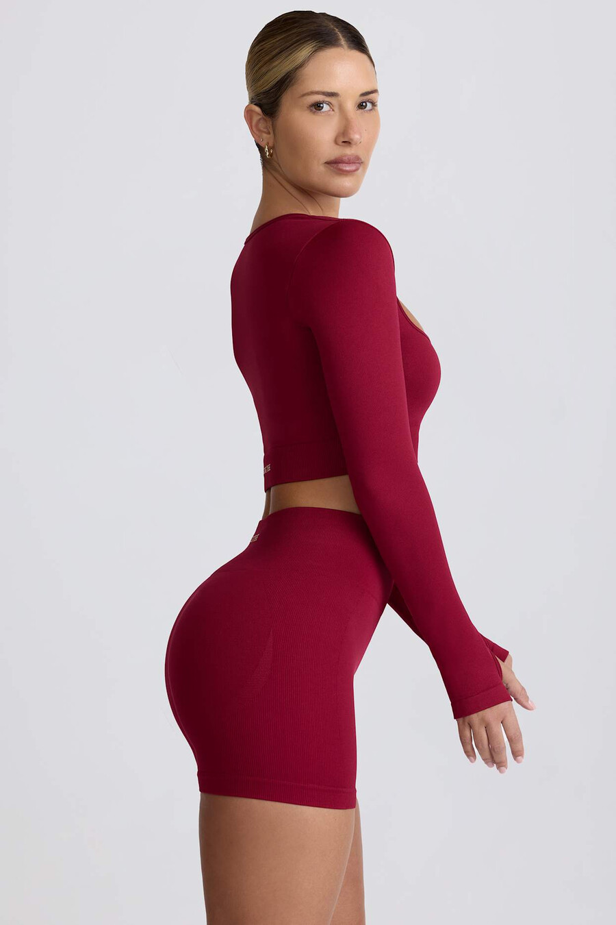 super sculpt naadloze mini-shorts met hoge taille in bordeauxrood