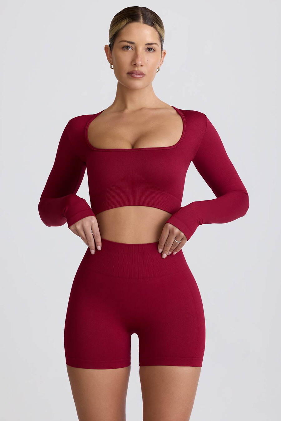 super sculpt naadloze mini-shorts met hoge taille in bordeauxrood