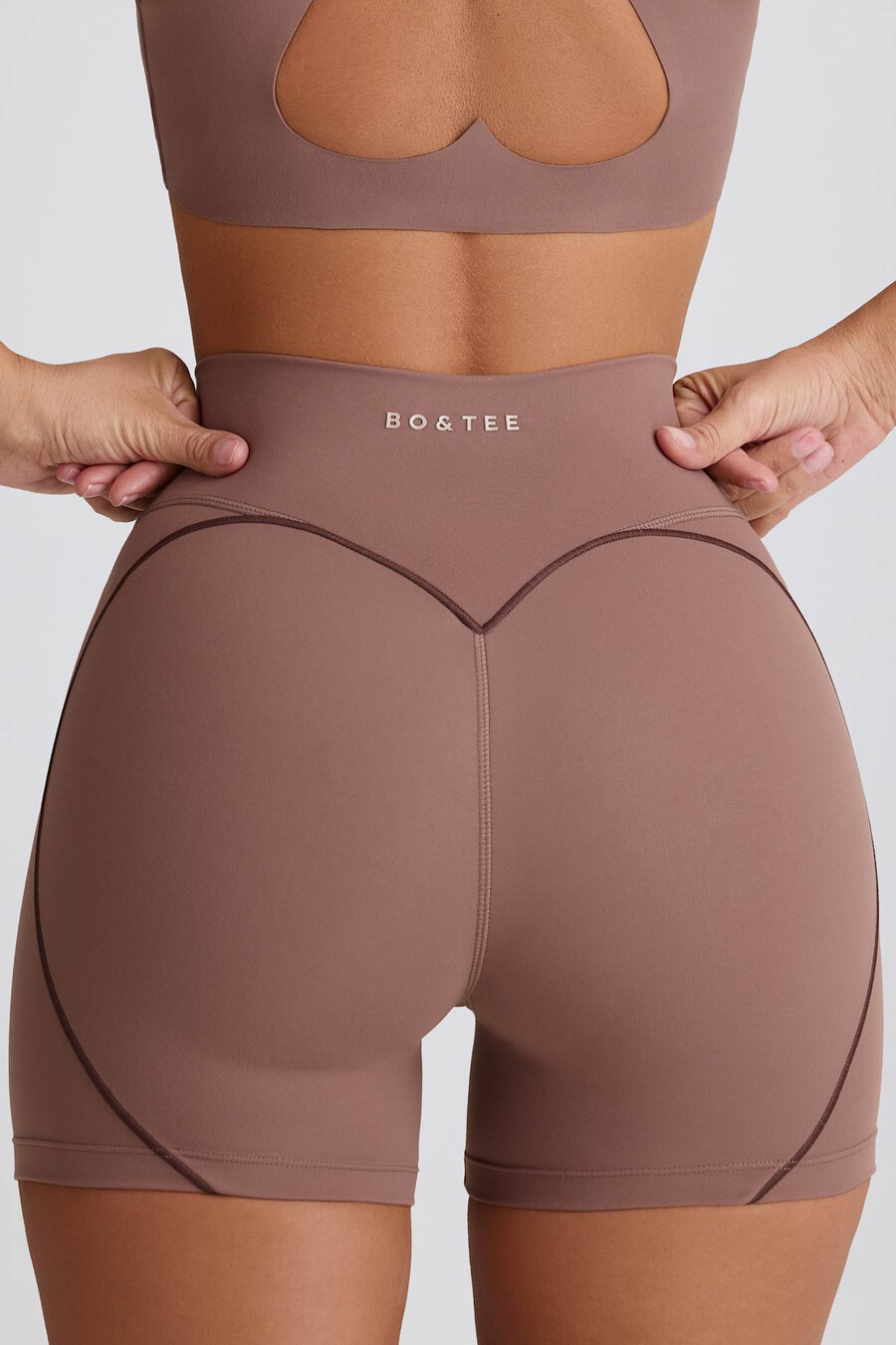 zachte sportieve mini-shorts in mokka.