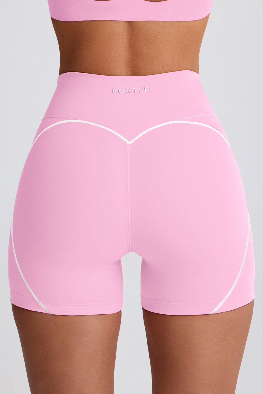 zachte sportieve minishorts in babyroze.
