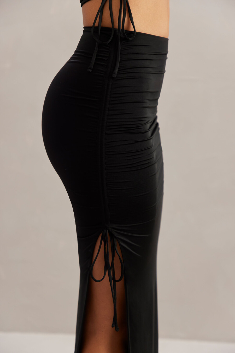 midi rok met middelhoge taille in zwart
