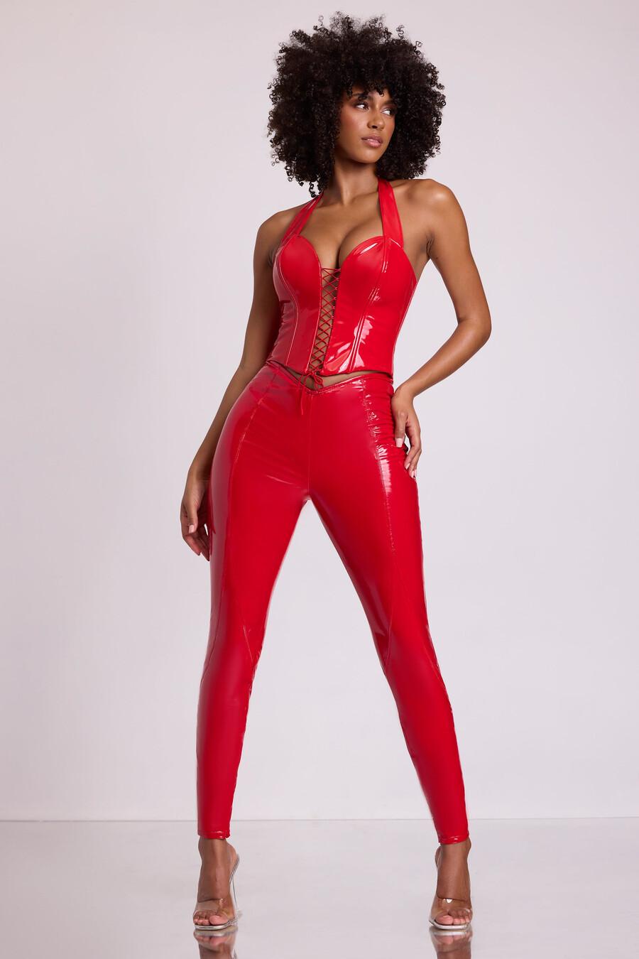 vinyl legging met hoge v-taille in vuurrood