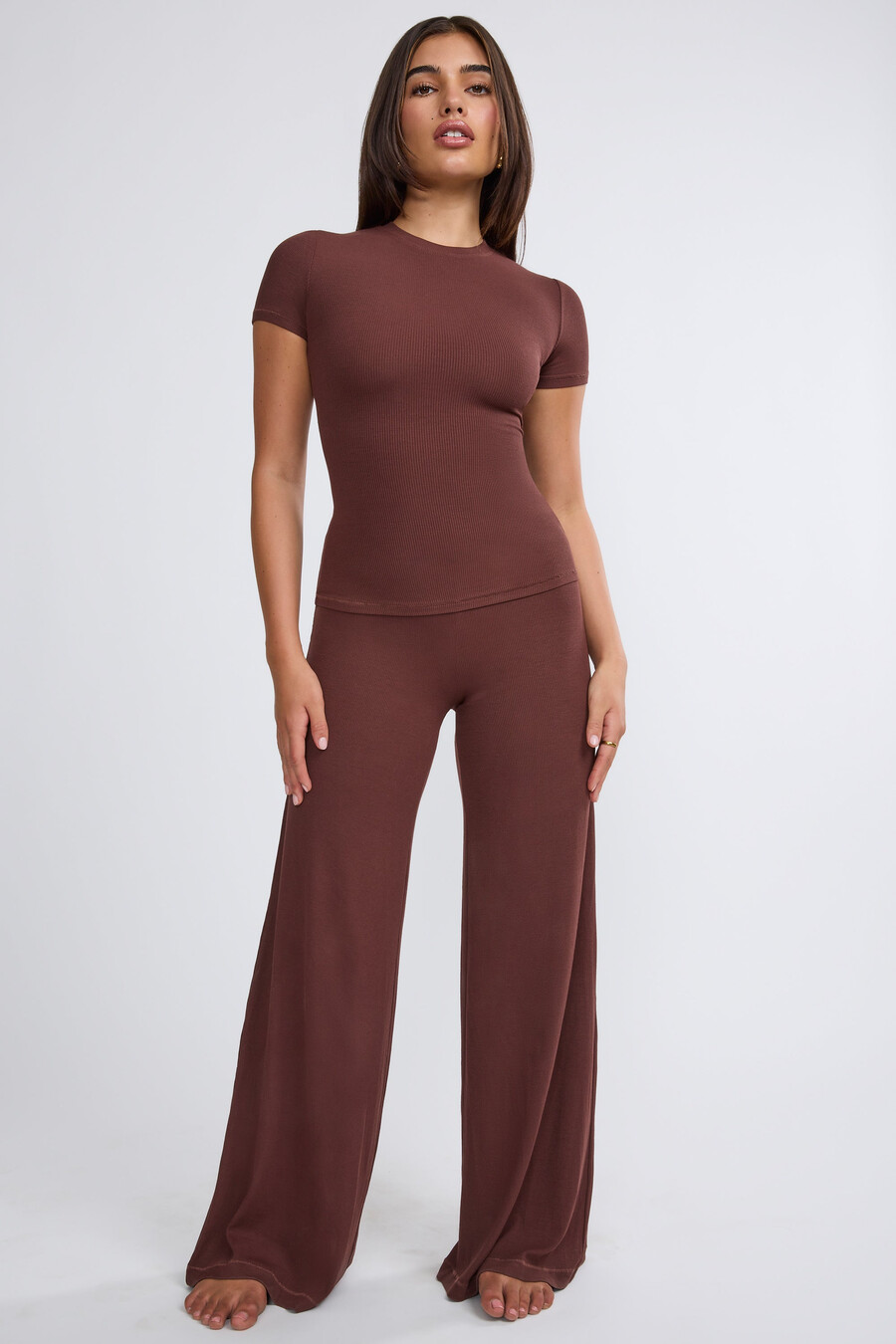 middelhoge taille wijde pijpen broek in chocoladebruin
