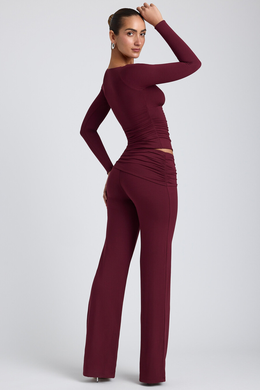 modal broek met middelhoge taille en rechte pijpen in pruimkleur