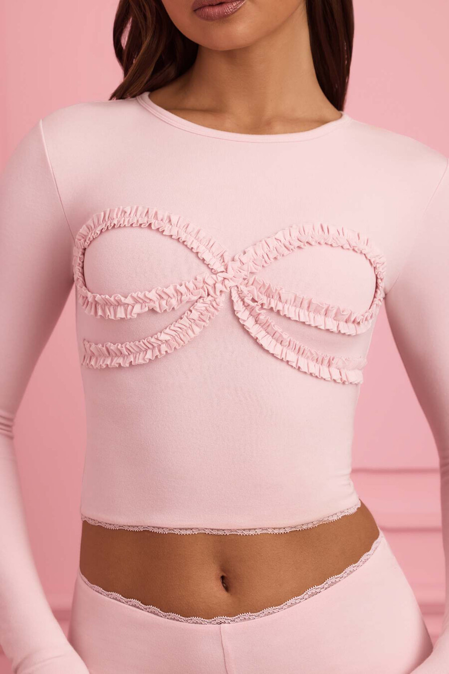 pyjamatop met kanten applicaties in babyroze