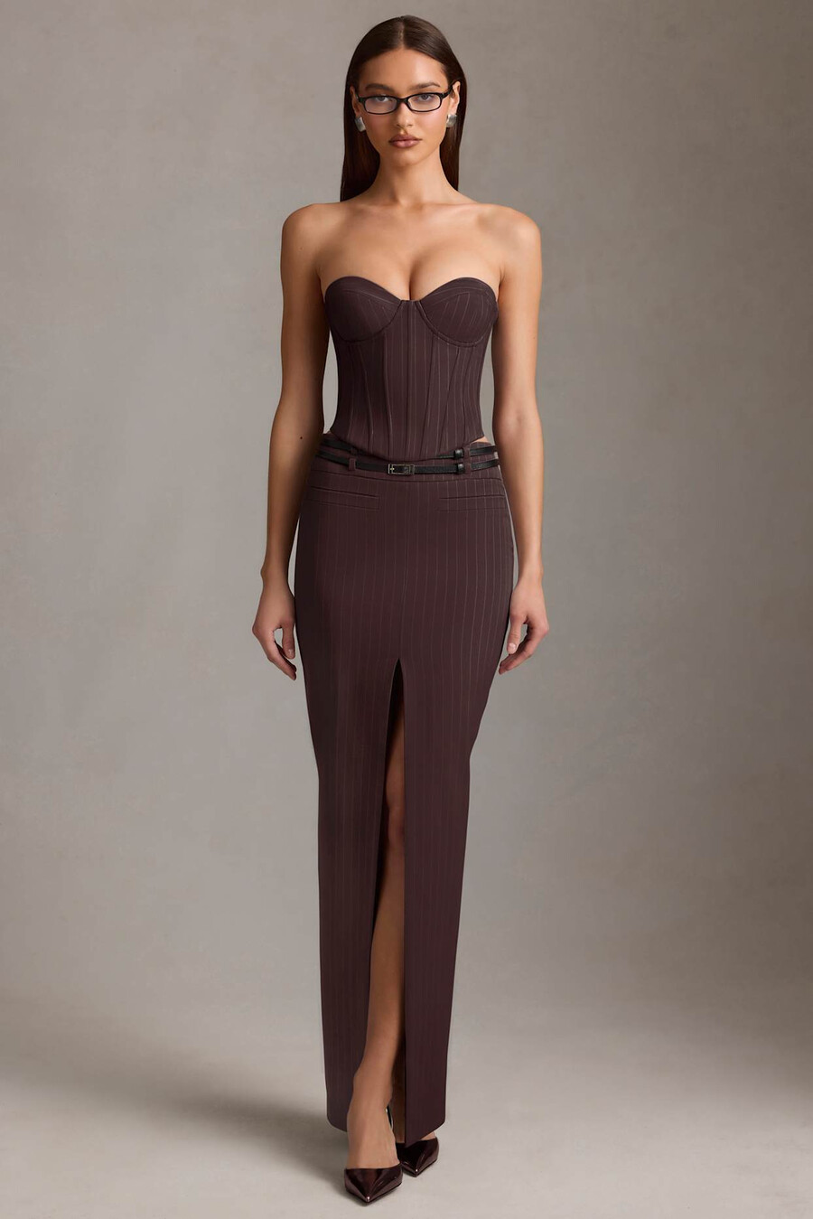 maxi rok met fijne strepen en lage taille in chocoladebruin