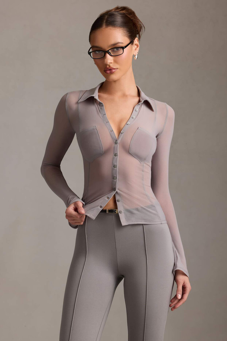 doorzichtige blouse met lange mouwen in grijs