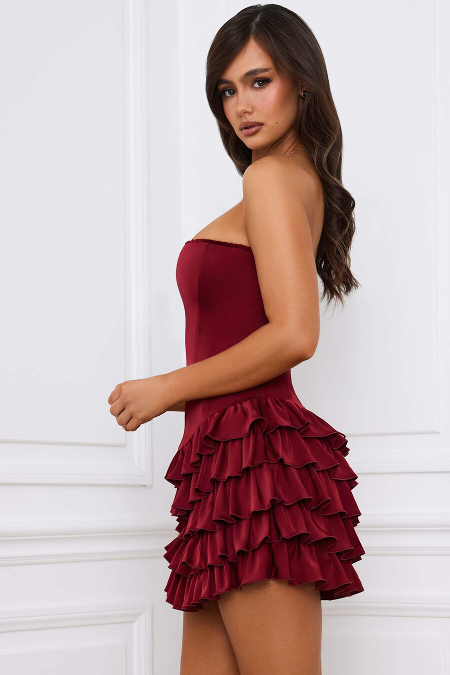 bandeau mini-jurk met ruches en gelaagde korset in bessenrood