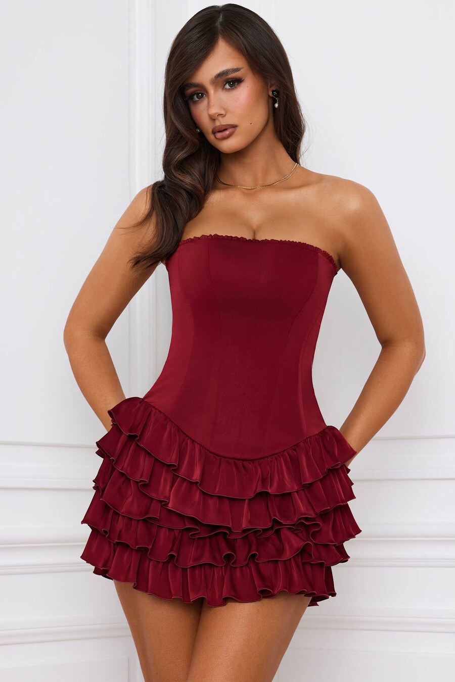 bandeau mini-jurk met ruches en gelaagde korset in bessenrood
