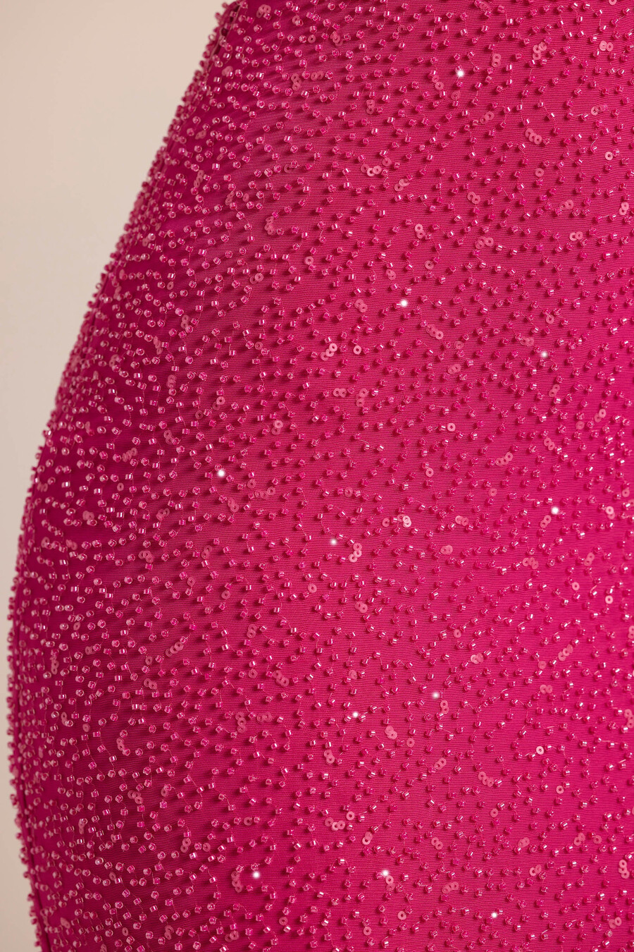 versierde maxi-jurk met uitsnijdingen in fuchsia