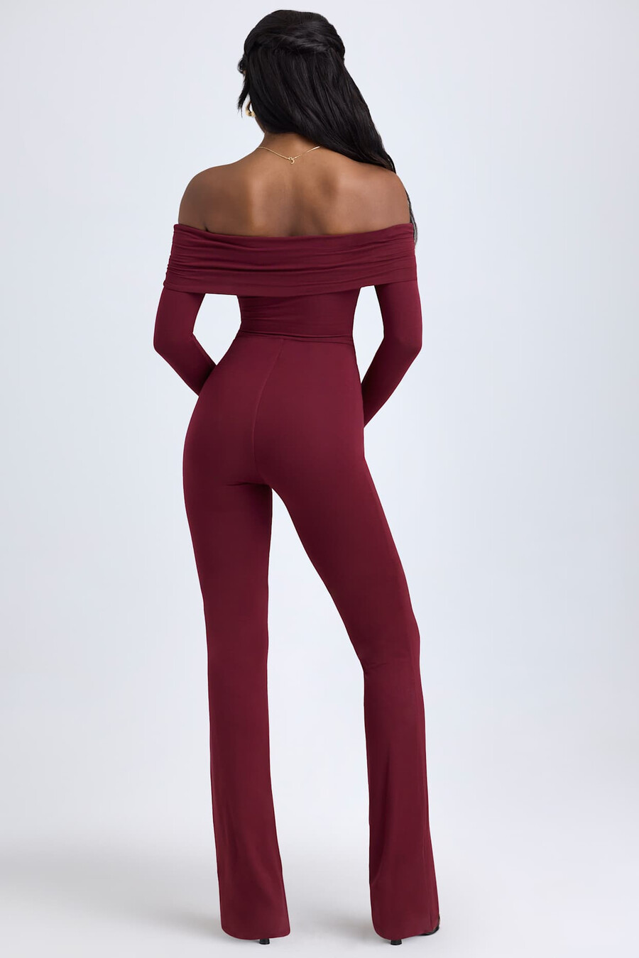 modal off-shoulder jumpsuit met ruches in wijnrood