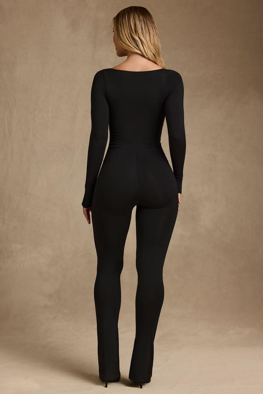 modal jumpsuit met lange mouwen en plooien in zwart
