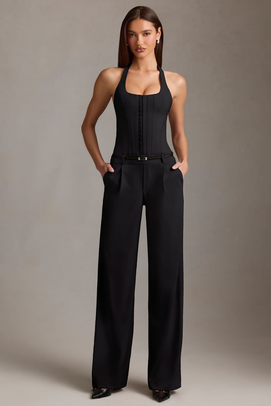 jumpsuit met halternek en korsetdetails in zwart