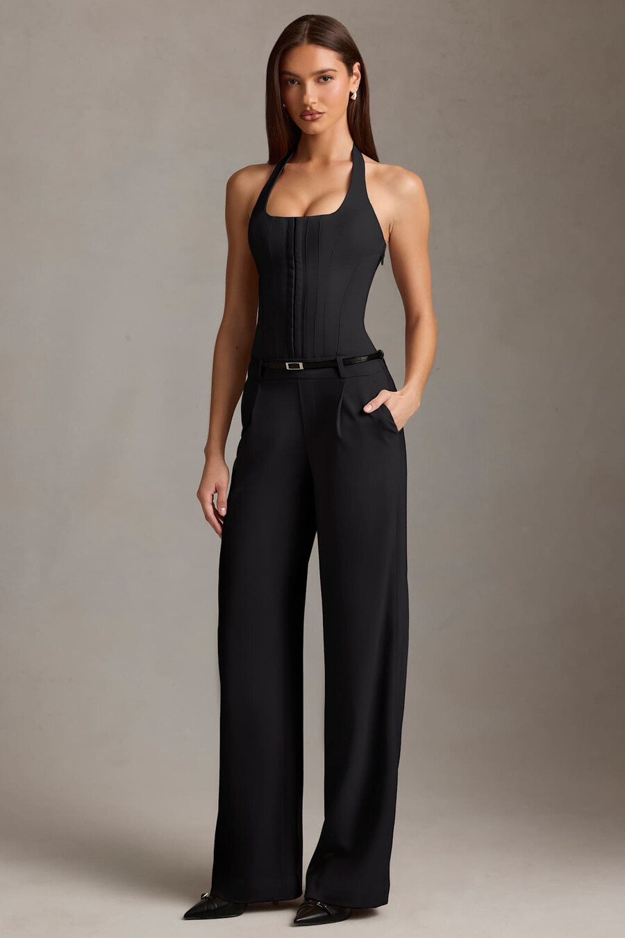 jumpsuit met halternek en korsetdetails in zwart