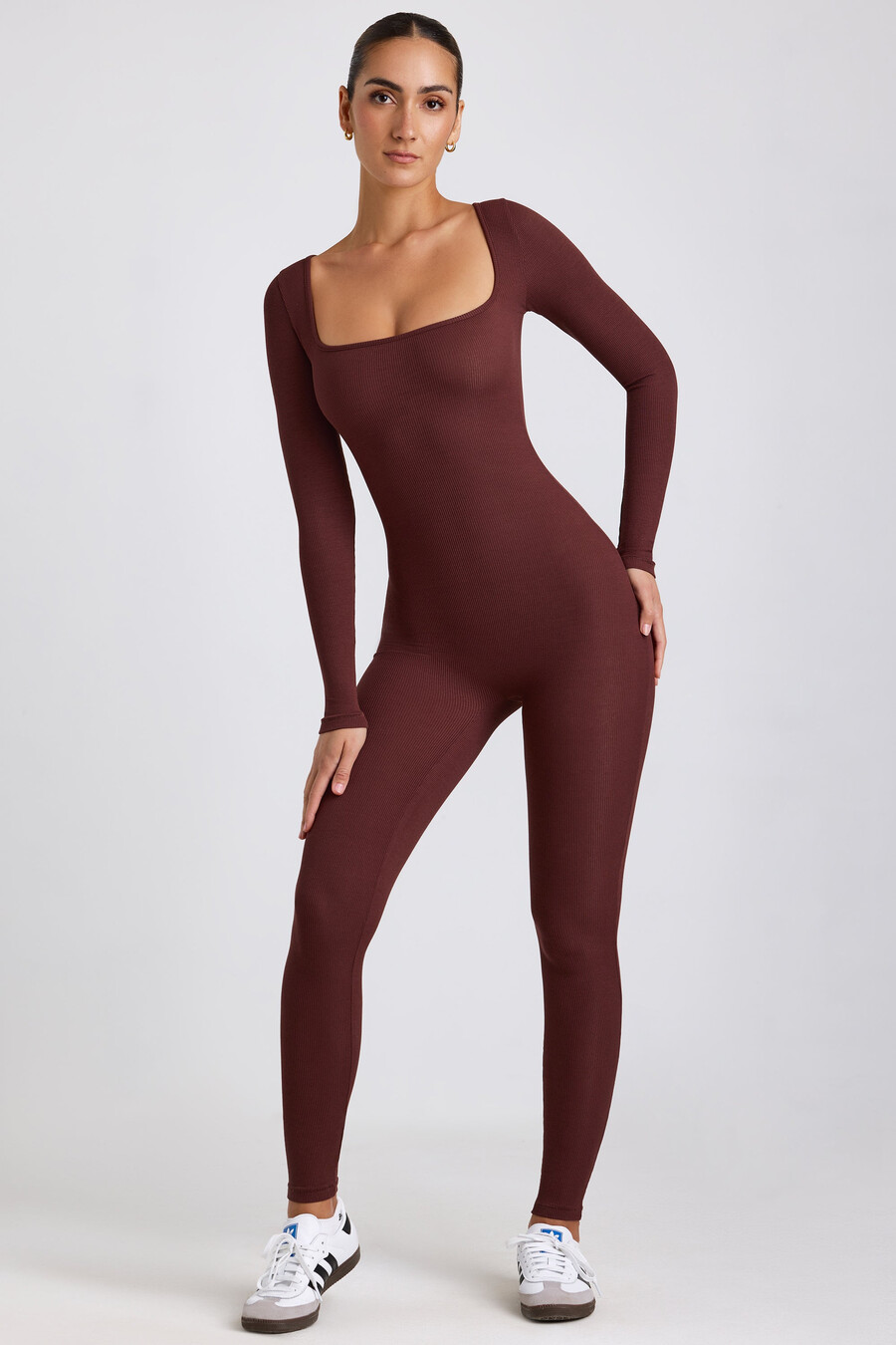 geribbelde modal jumpsuit met lange mouwen in espresso
