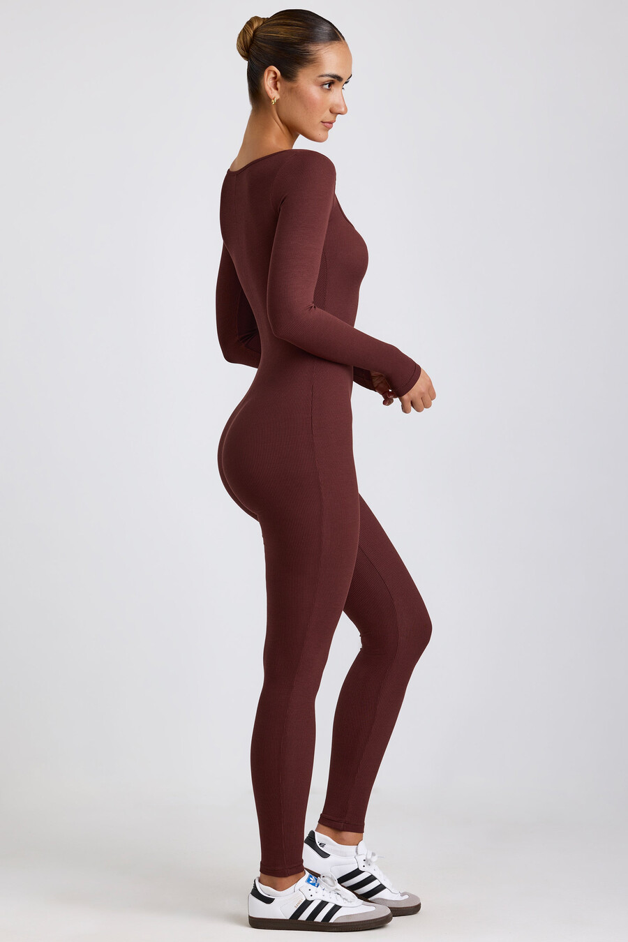 geribbelde modal jumpsuit met lange mouwen in espresso