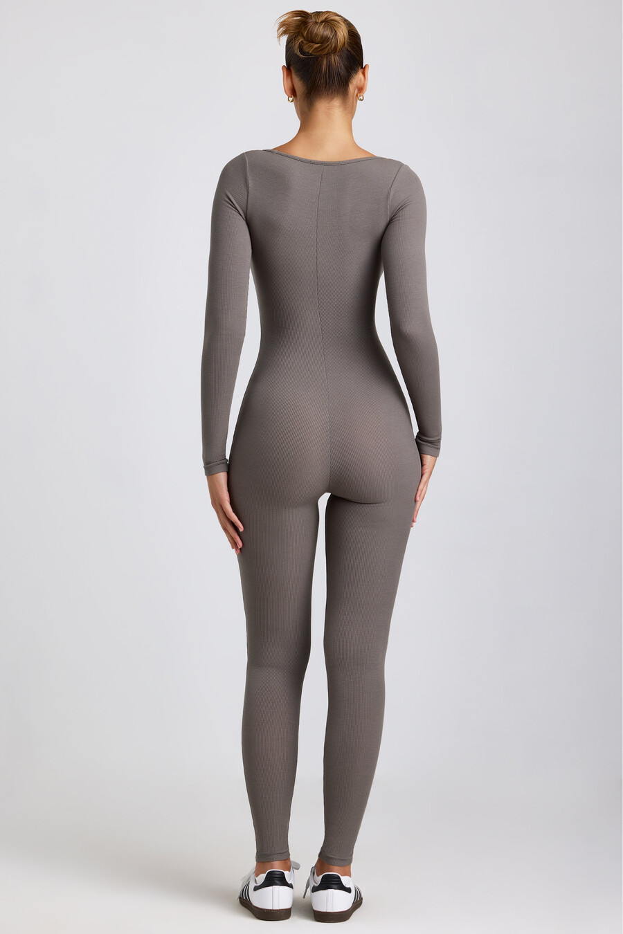 lange geribbelde jumpsuit met lange mouwen van modal in grijs
