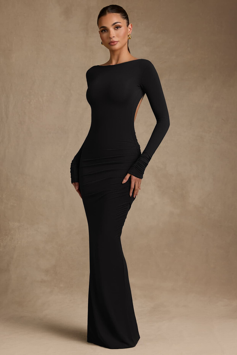 modal maxi-jurk met ruches en open rug in zwart