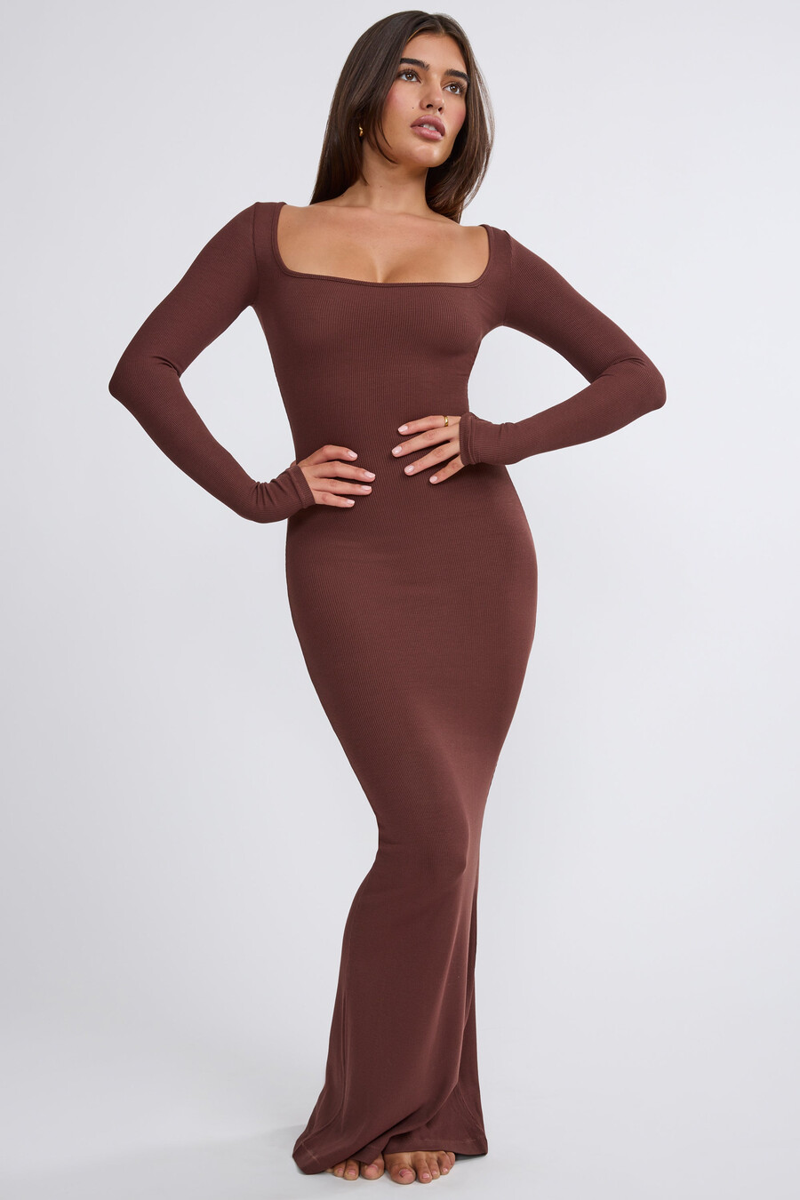 geribbelde maxi-jurk met lange mouwen van modal in chocoladebruin