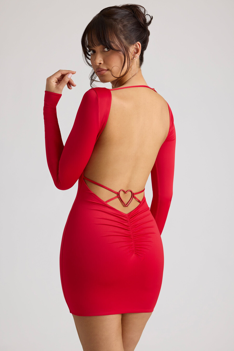 mini-jurk met lange mouwen en sweetheart-halslijn in vuurrood