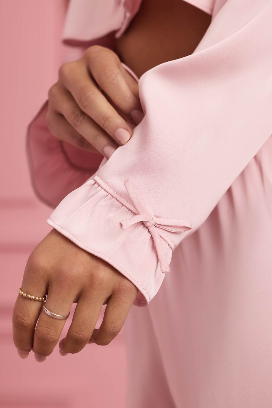 korte pyjamatop met ruches in babyroze