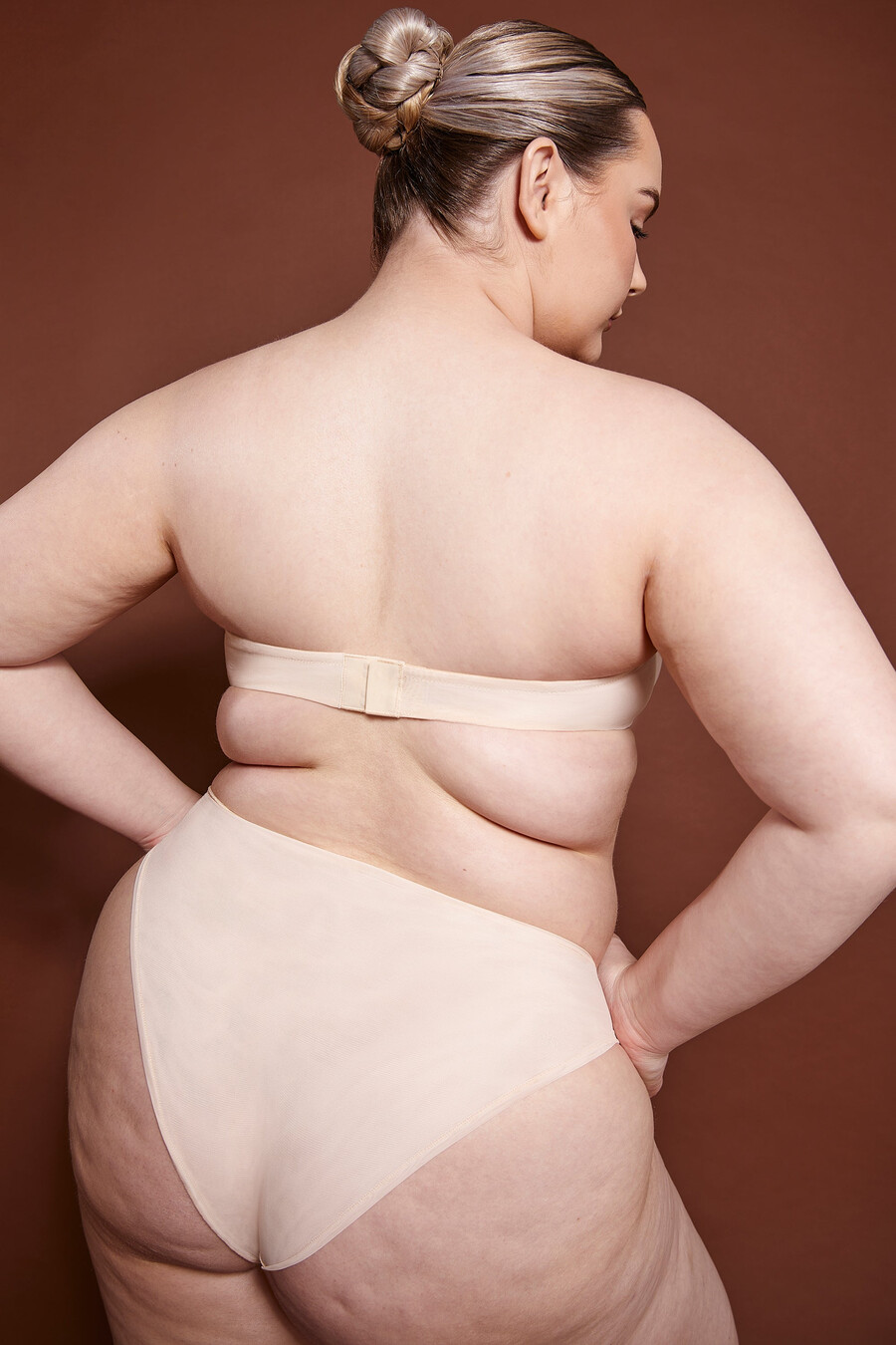 zachte mesh strapless bh in beige