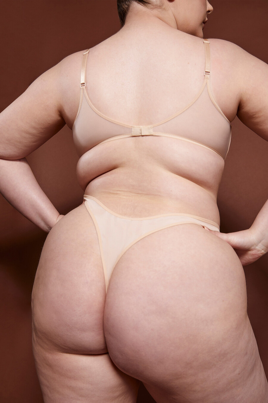 zachte mesh beha met één laag en beugel in beige