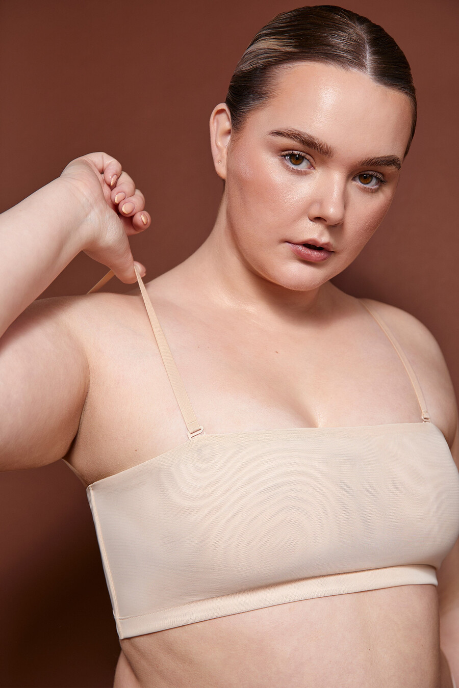 zachte mesh bandeau-bh in beige