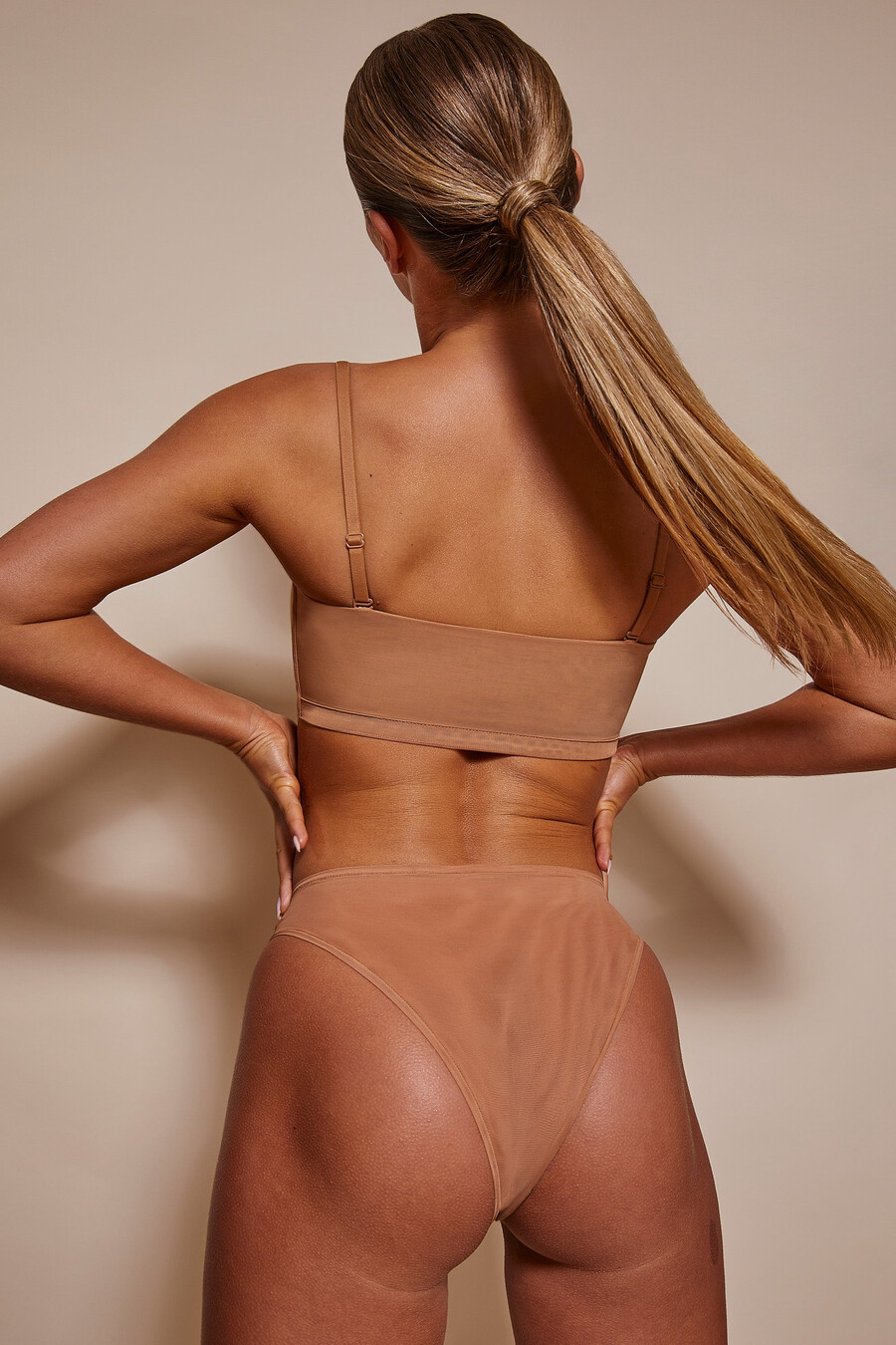 zachte mesh bandeau-bh in honingkleur
