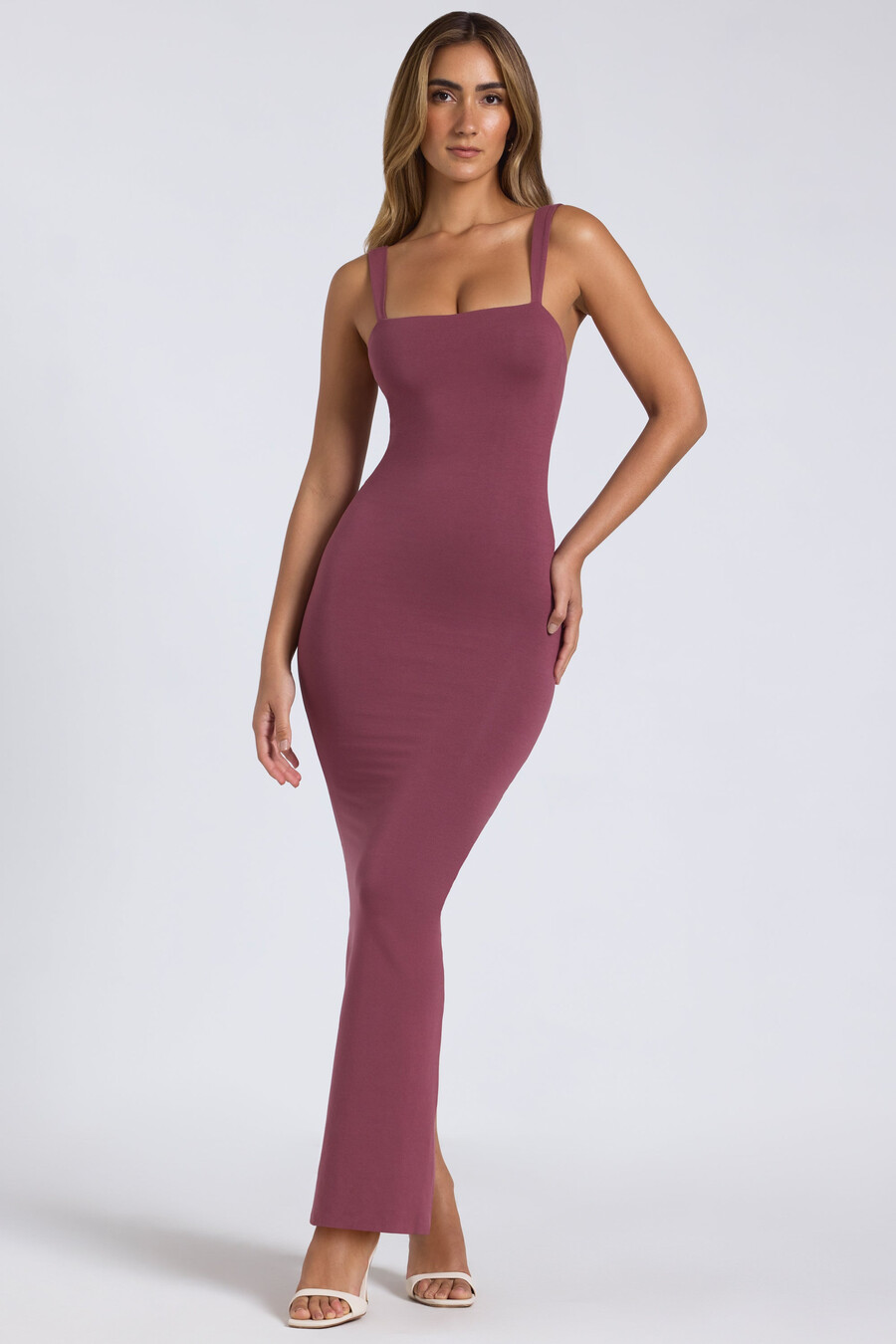 modal maxi-jurk met vierkante hals en lage rug in pruimkleur
