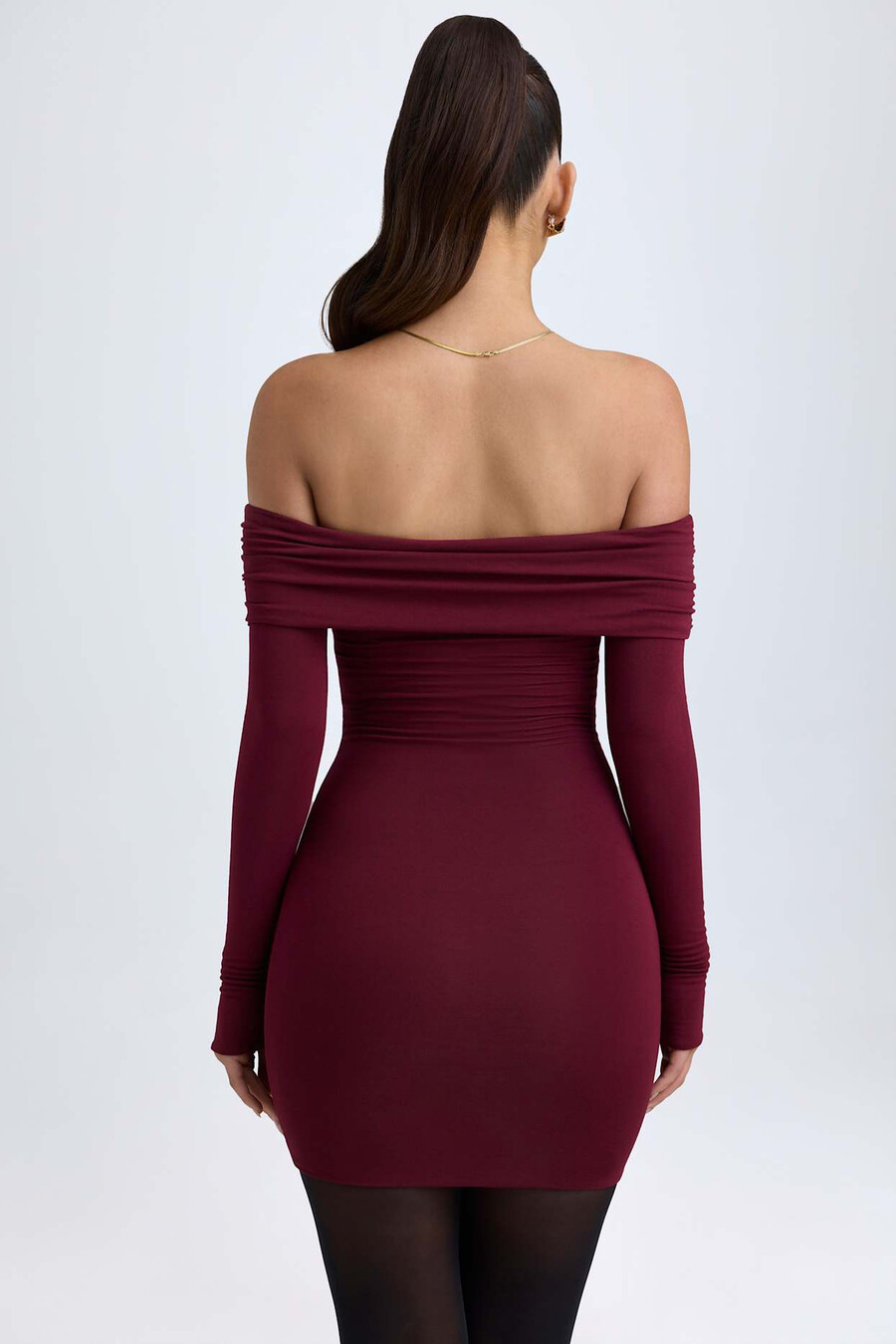 modal off-shoulder minijurk in wijnrood