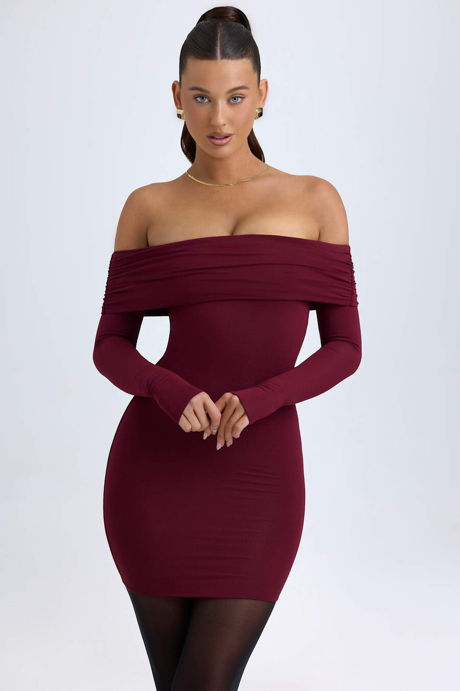 modal off-shoulder minijurk in wijnrood