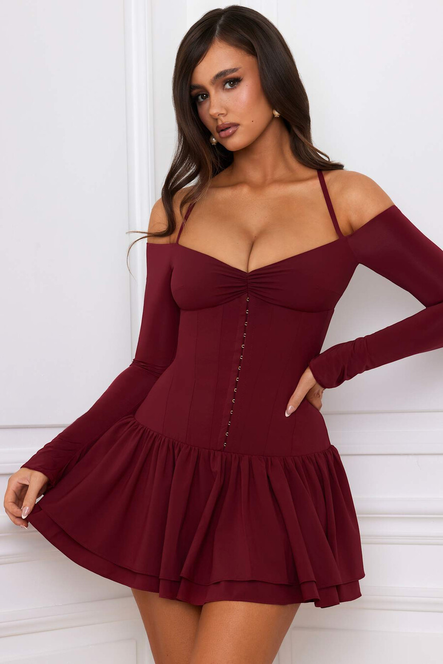 off-shoulder mini-jurk met gelaagd korset in bessenrood