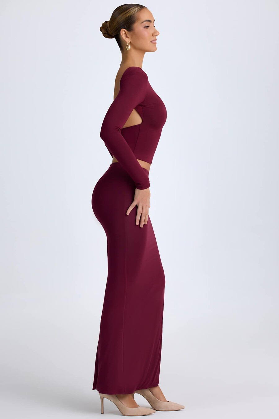 modal maxi rok met lage taille in wijnrood