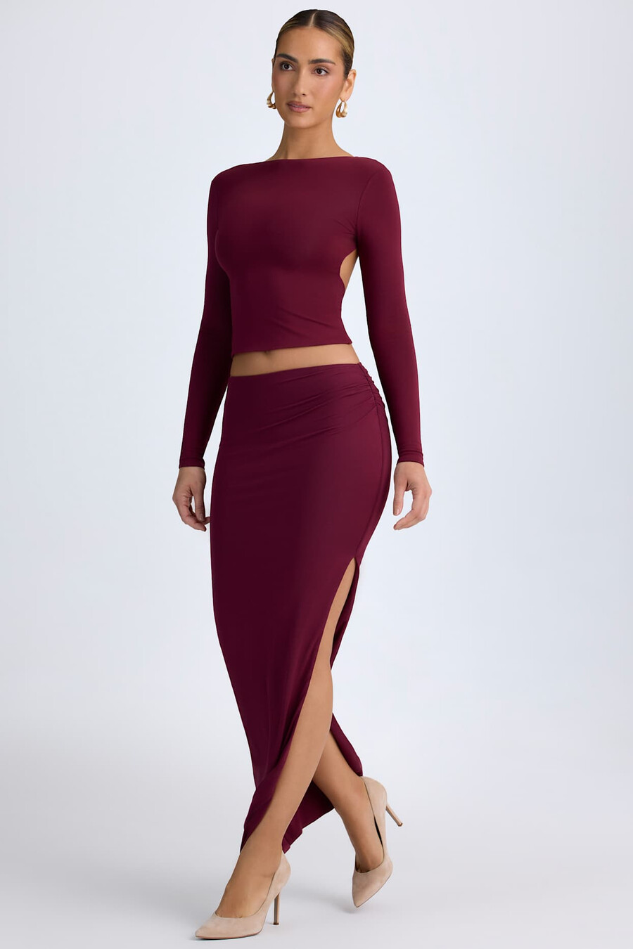 modal maxi rok met lage taille in wijnrood