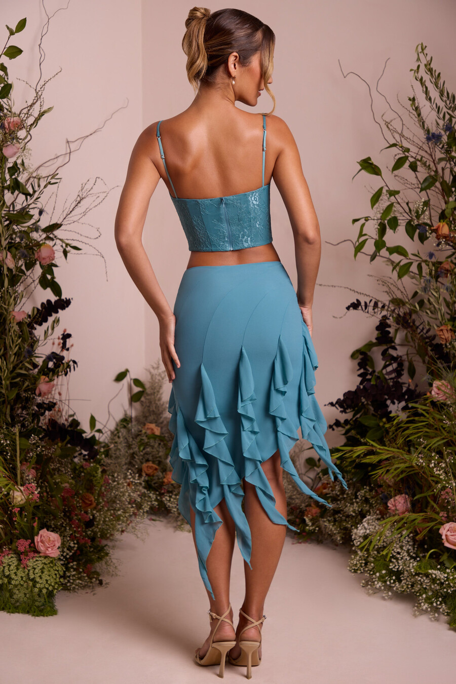 midaxirok met waterval- en ruches in turquoise
