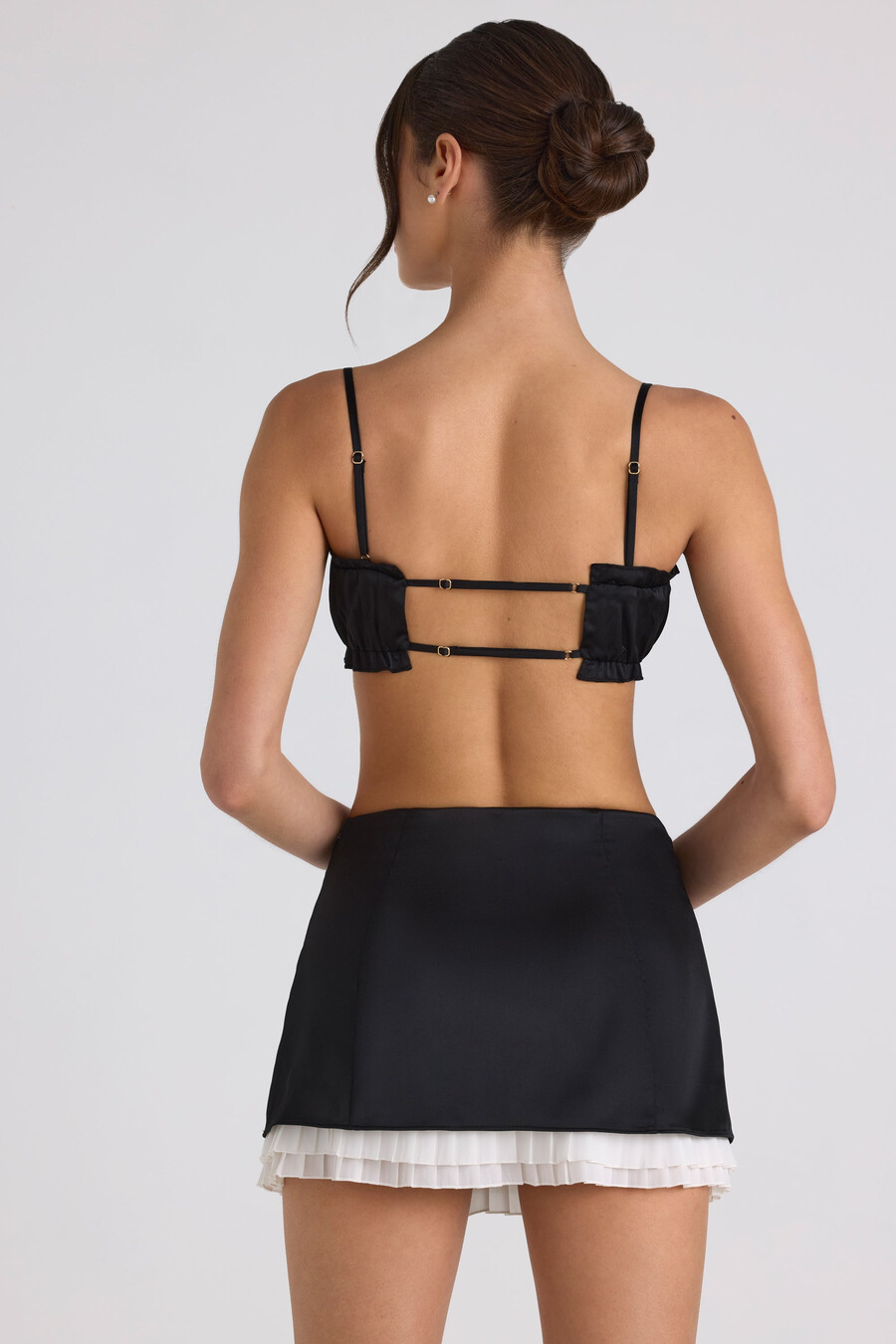 gelaagde minirok met middelhoge taille in zwart