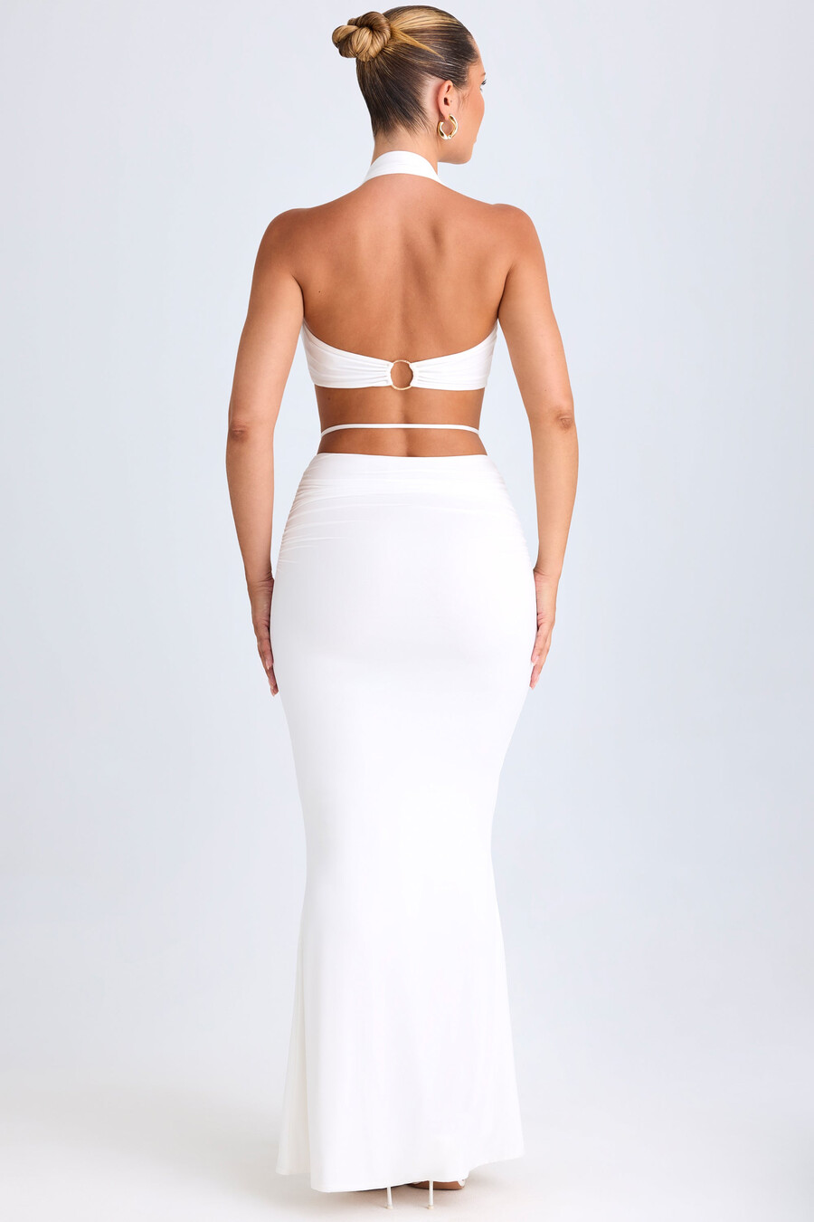 maxi rok met middelhoge taille en metalen details in wit