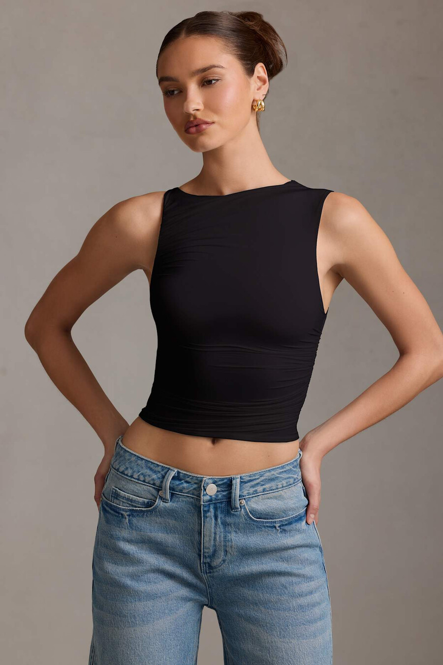 asymmetrische tanktop met plooien in zwart