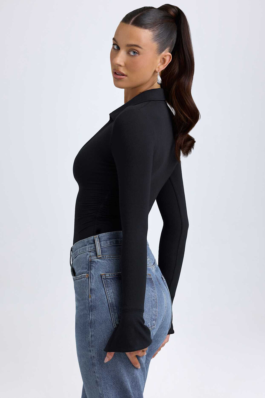 modal bodysuit met diepe v-hals in zwart