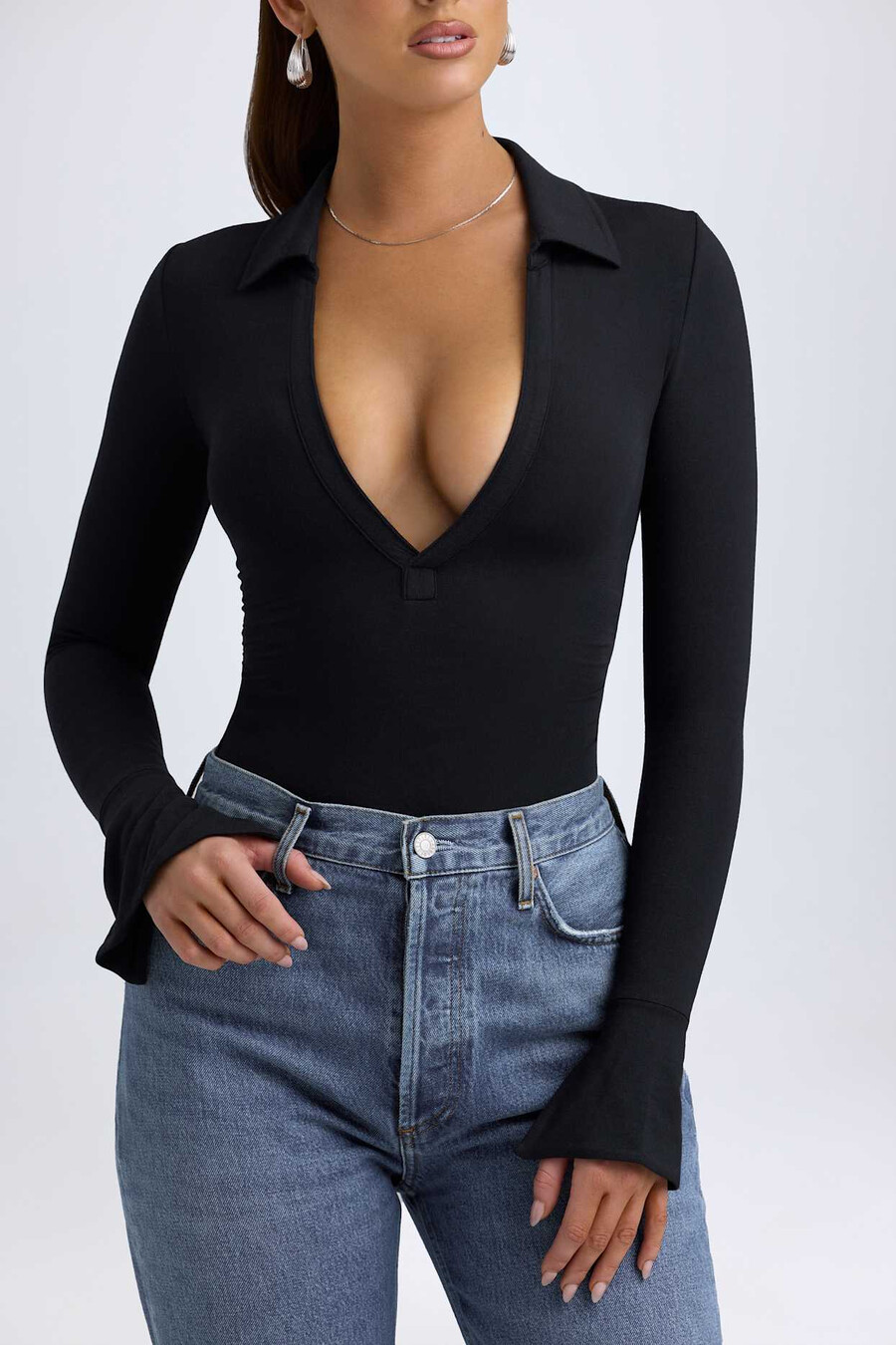 modal bodysuit met diepe v-hals in zwart
