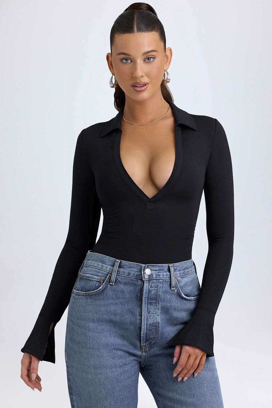 modal bodysuit met diepe v-hals in zwart
