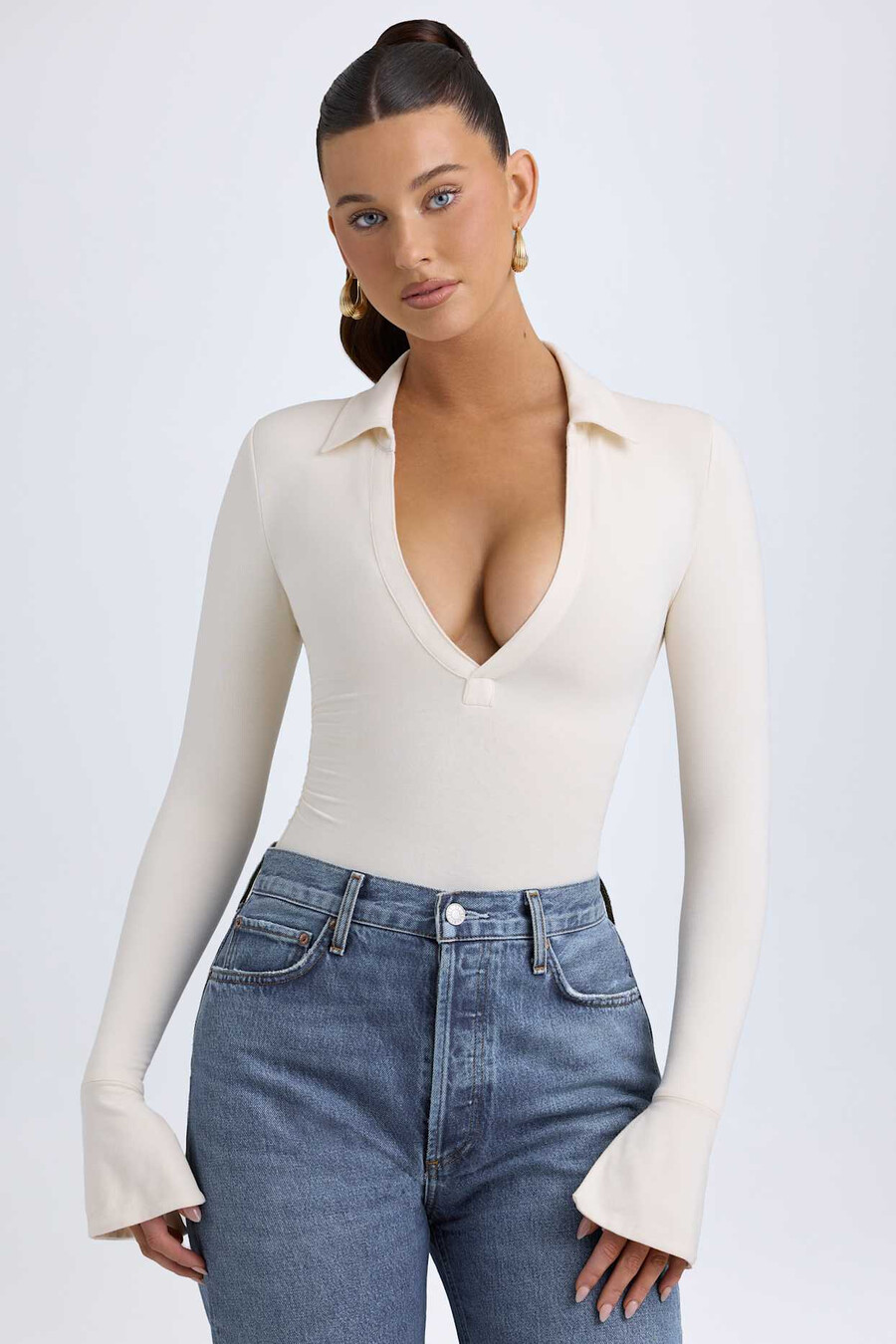 modal bodysuit met diepe v-hals in ivoor