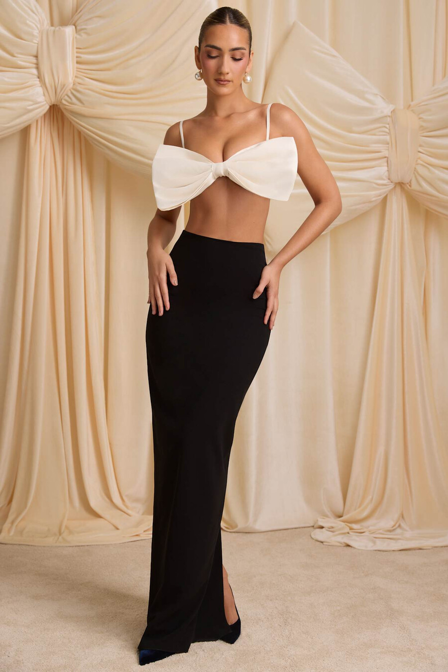 strapless crop top met strik in ivoor