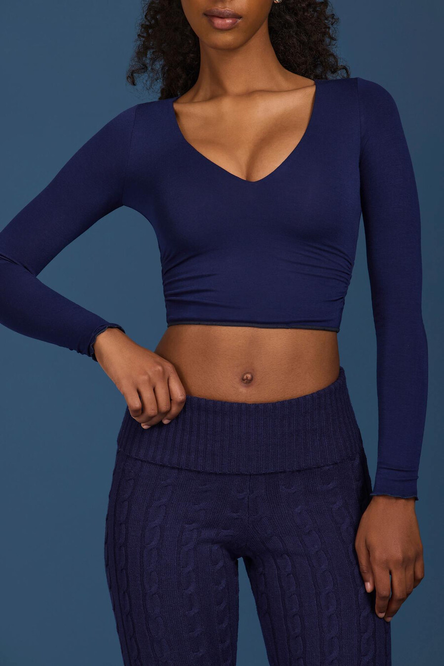 geplooide crop top met lange mouwen in marineblauw